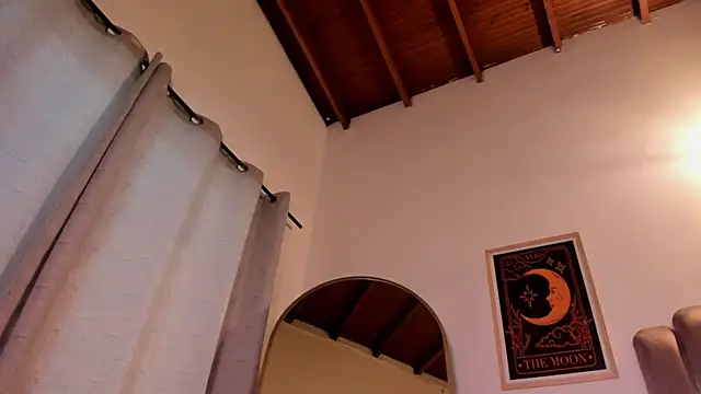 sky caroline online show from February 25, 9:13 pm