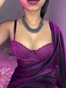 Snapshot of Hot-sexy222 chatting on February 3, 2:36 am Hot-sexy222 online show from February 3, 2:36 am