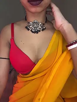 Snapshot of Hot-sexy222 chatting on March 4, 3:00 am Hot-sexy222 online show from March 4, 3:00 am