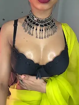 Snapshot of Hot-sexy222 chatting on September 21, 2:24 am Hot-sexy222 online show from September 21, 2:24 am