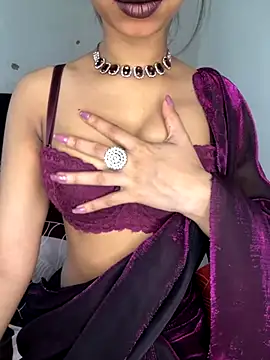 Snapshot of Hot-sexy222 chatting on October 1, 2:06 am Hot-sexy222 online show from October 1, 2:06 am