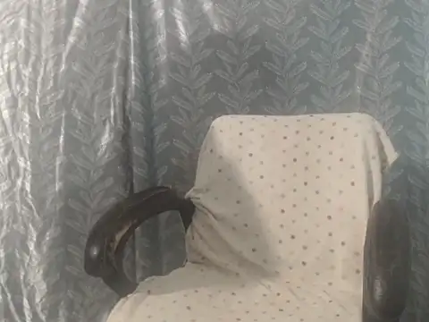 cute-priy online show from March 24, 5:01 am