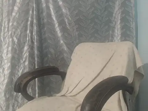 cute-priy online show from March 27, 10:15 am