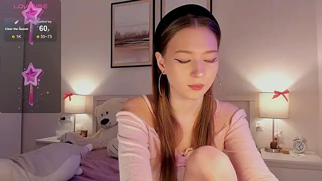 Snapshot of diana_nier chatting on February 4, 7:31 pm diana nier online show from February 4, 7:31 pm