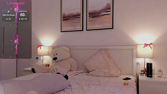 Snapshot of diana_nier chatting on February 10, 7:18 pm diana nier online show from February 10, 7:18 pm