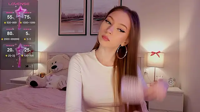 Snapshot of diana_nier chatting on February 23, 8:06 pm diana nier online show from February 23, 8:06 pm