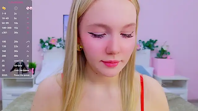 Snapshot of AliceMorr chatting on January 12, 11:07 am AliceMorr online show from January 12, 11:07 am