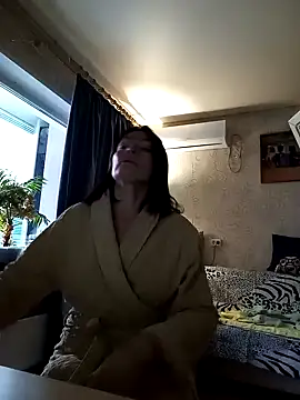 clementine fox online show from January 8, 2:35 am