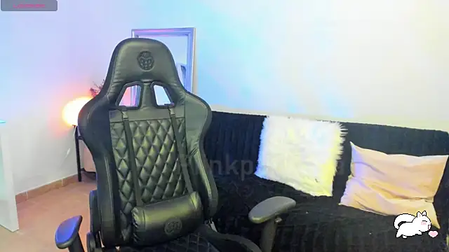 Snapshot of Piinkpandora chatting on February 2, 3:39 pm Piinkpandora online show from February 2, 3:39 pm