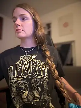 Snapshot of Piinkpandora chatting on October 31, 8:43 pm Piinkpandora online show from October 31, 8:43 pm