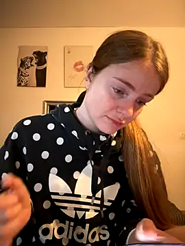 Snapshot of Piinkpandora chatting on November 10, 5:45 pm Piinkpandora online show from November 10, 5:45 pm