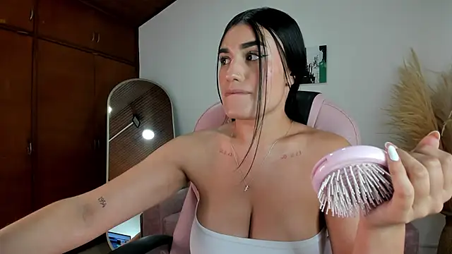 Alheli 16 online show from February 21, 12:06 pm