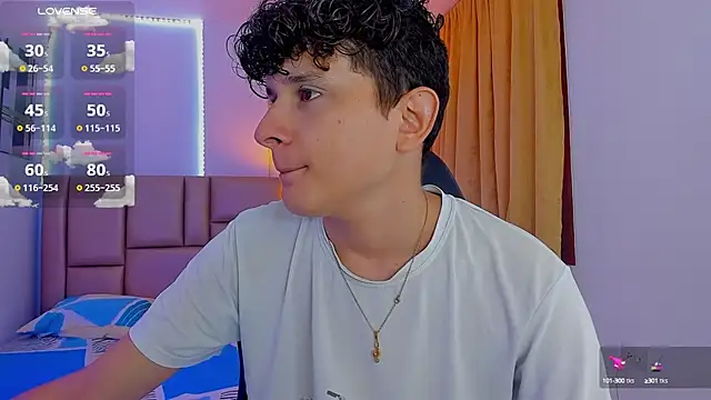 Snapshot of Nathan_Bluee chatting on January 24, 1:14 pm Nathan Bluee online show from January 24, 1:14 pm