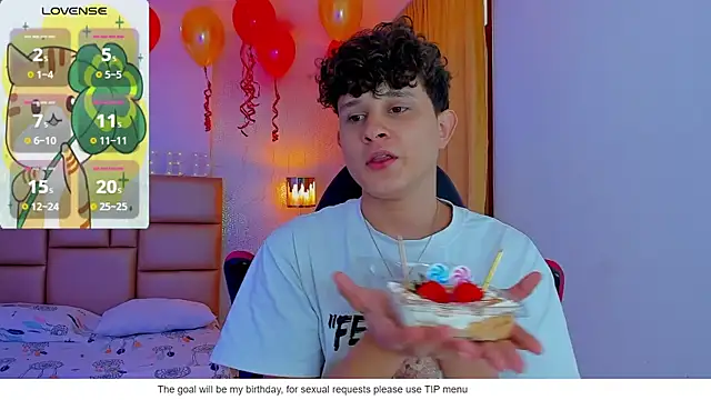 Snapshot of Nathan_Bluee chatting on March 19, 4:34 pm Nathan Bluee online show from March 19, 4:34 pm