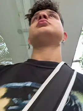 Snapshot of Nathan_Bluee chatting on October 11, 11:31 am Nathan Bluee online show from October 11, 11:31 am