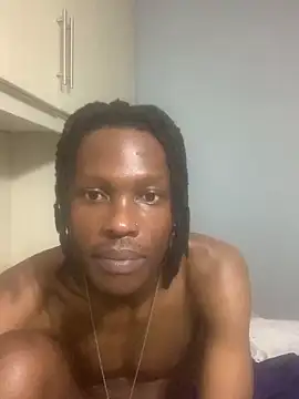 Snapshot of MluTheFixer chatting on December 30, 7:00 pm MluTheFixer online show from December 30, 7:00 pm