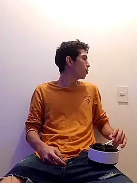 MrCalicoTV online show from December 5, 11:18 pm