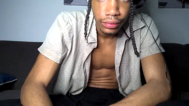 Snapshot of Skinnyblackman chatting on January 9, 4:15 am Skinnyblackman online show from January 9, 4:15 am
