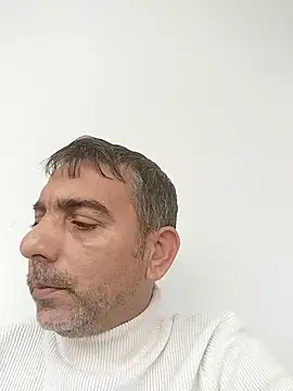 Snapshot of Egemen2245 chatting on November 17, 10:21 am Egemen2245 online show from November 17, 10:21 am