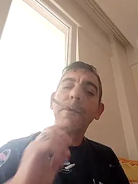 Snapshot of Egemen2245 chatting on November 20, 8:03 am Egemen2245 online show from November 20, 8:03 am