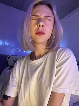  urbestie  online show from April 14, 11:33 pm