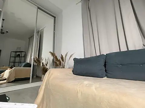 Snapshot of Kat_kate chatting on February 10, 4:25 pm Kat kate online show from February 10, 4:25 pm