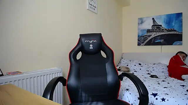 amydamarw online show from April 18, 11:25 am