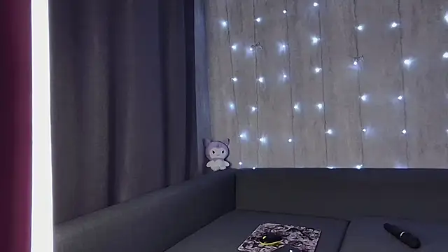 Snapshot of wineandboobss chatting on February 20, 6:35 pm wineandboobss online show from February 20, 6:35 pm