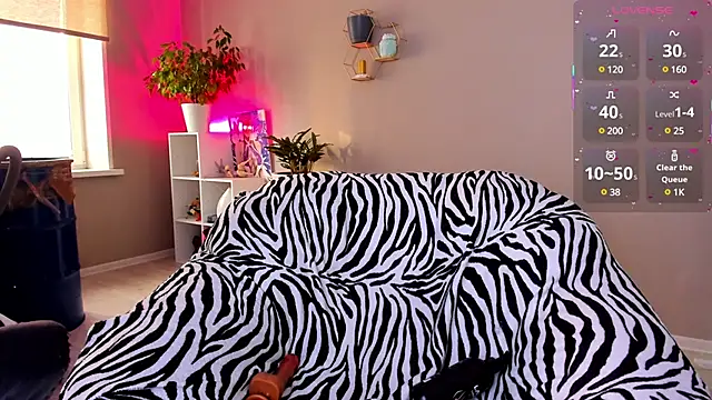 Snapshot of Tanya_Acid chatting on March 18, 6:46 am Tanya Acid online show from March 18, 6:46 am