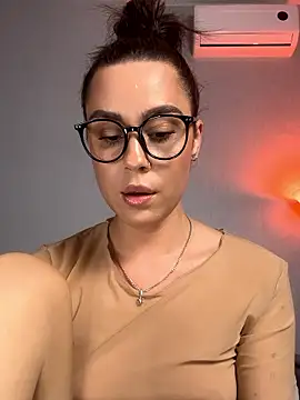 MiaNell online show from January 15, 9:07 pm