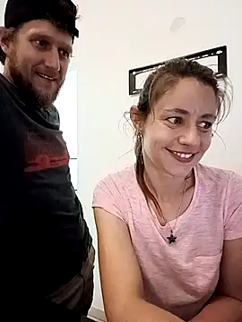 Snapshot of Missmesexycouple69 chatting on November 21, 3:33 pm Missmesexycouple69 online show from November 21, 3:33 pm