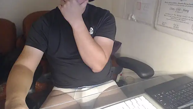 Snapshot of chih515 chatting on December 4, 1:14 am chih515 online show from December 4, 1:14 am