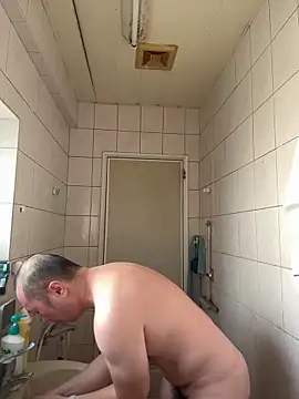 Snapshot of chih515 chatting on March 3, 12:37 am chih515 online show from March 3, 12:37 am