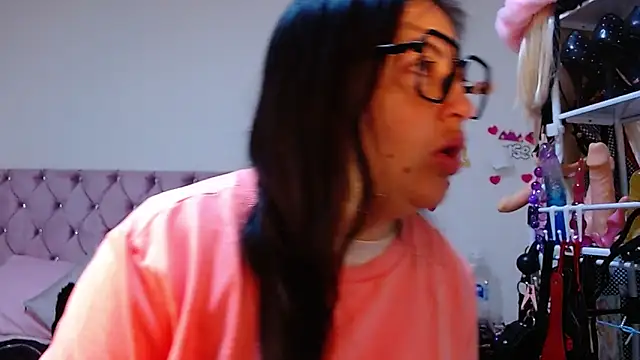 lanaqueen699 online show from March 31, 12:27 pm