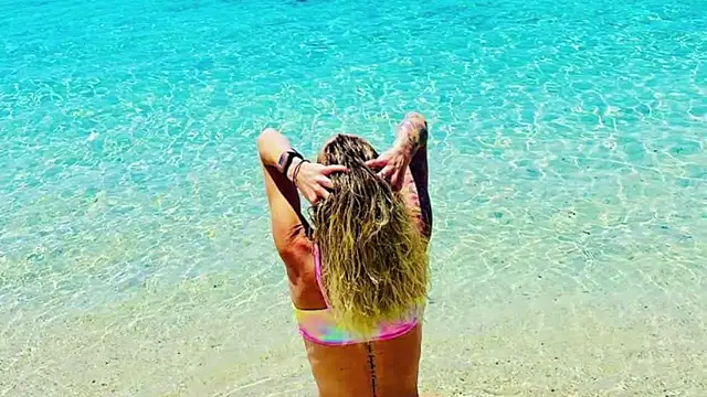 Snapshot of FLakiReve chatting on December 11, 7:14 pm FLakiReve online show from December 11, 7:14 pm