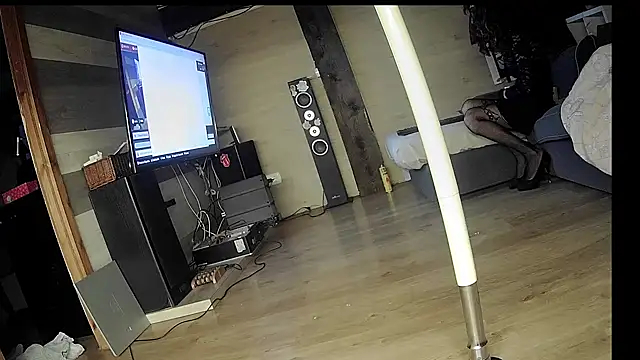 Snapshot of FLakiReve chatting on November 12, 5:13 pm FLakiReve online show from November 12, 5:13 pm