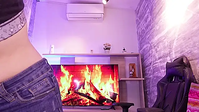 Melany Luv online show from March 28, 9:14 pm