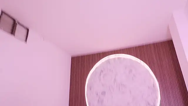 Melany Luv online show from April 12, 8:25 pm