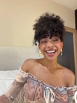 OSHUN  online show from April 4, 10:29 pm