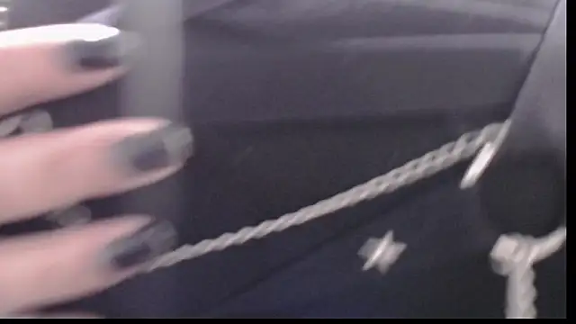 amydeepqueen online show from April 7, 10:15 am