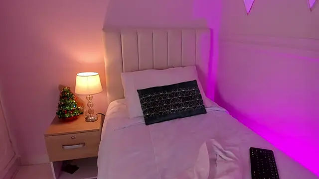  angela x online show from December 21, 6:02 pm