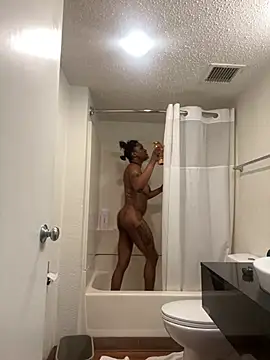 Snapshot of PrettyGal_Tingz chatting on February 21, 10:15 pm PrettyGal Tingz online show from February 21, 10:15 pm