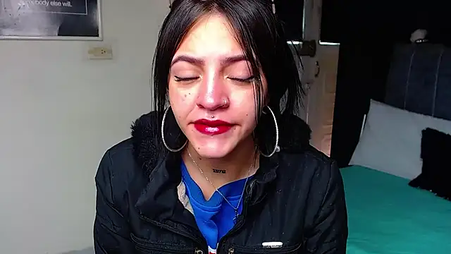 Violettasquirt online show from February 26, 1:32 pm