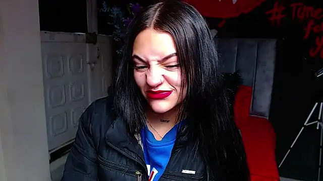 Violettasquirt online show from March 18, 1:47 pm