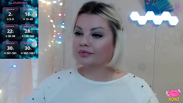 JewellKiss7 online show from April 8, 12:49 pm