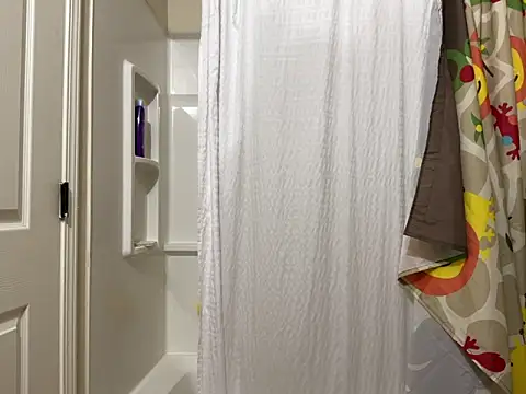 Snapshot of yfui221 chatting on October 18, 7:25 pm yfui221 online show from October 18, 7:25 pm