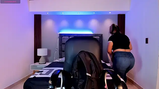 Susann Ross online show from April 17, 10:40 am