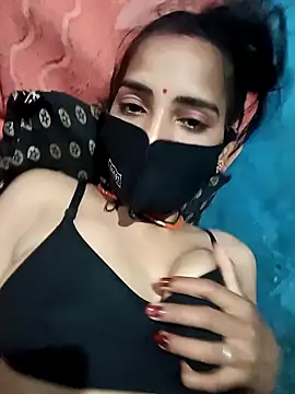 Poojashrma33 online show from February 14, 6:19 pm