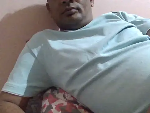 Snapshot of NiceBoy9099 chatting on May 11, 4:59 pm NiceBoy9099 online show from May 11, 4:59 pm