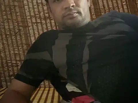 Snapshot of NiceBoy9099 chatting on May 24, 9:58 am NiceBoy9099 online show from May 24, 9:58 am